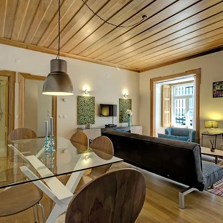 Localtraveling Cathedral & Castle - Family Lizbona